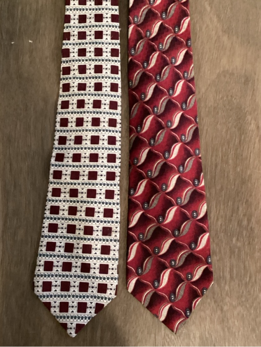 TWO Claiborne Red Patterned Men's Tie Duo 100% Silk EUC